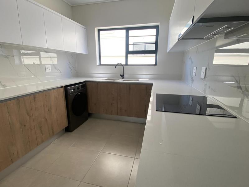 To Let 3 Bedroom Property for Rent in Richwood Western Cape